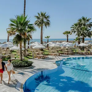 Golden Bay Üdülőközpont Lárnaka