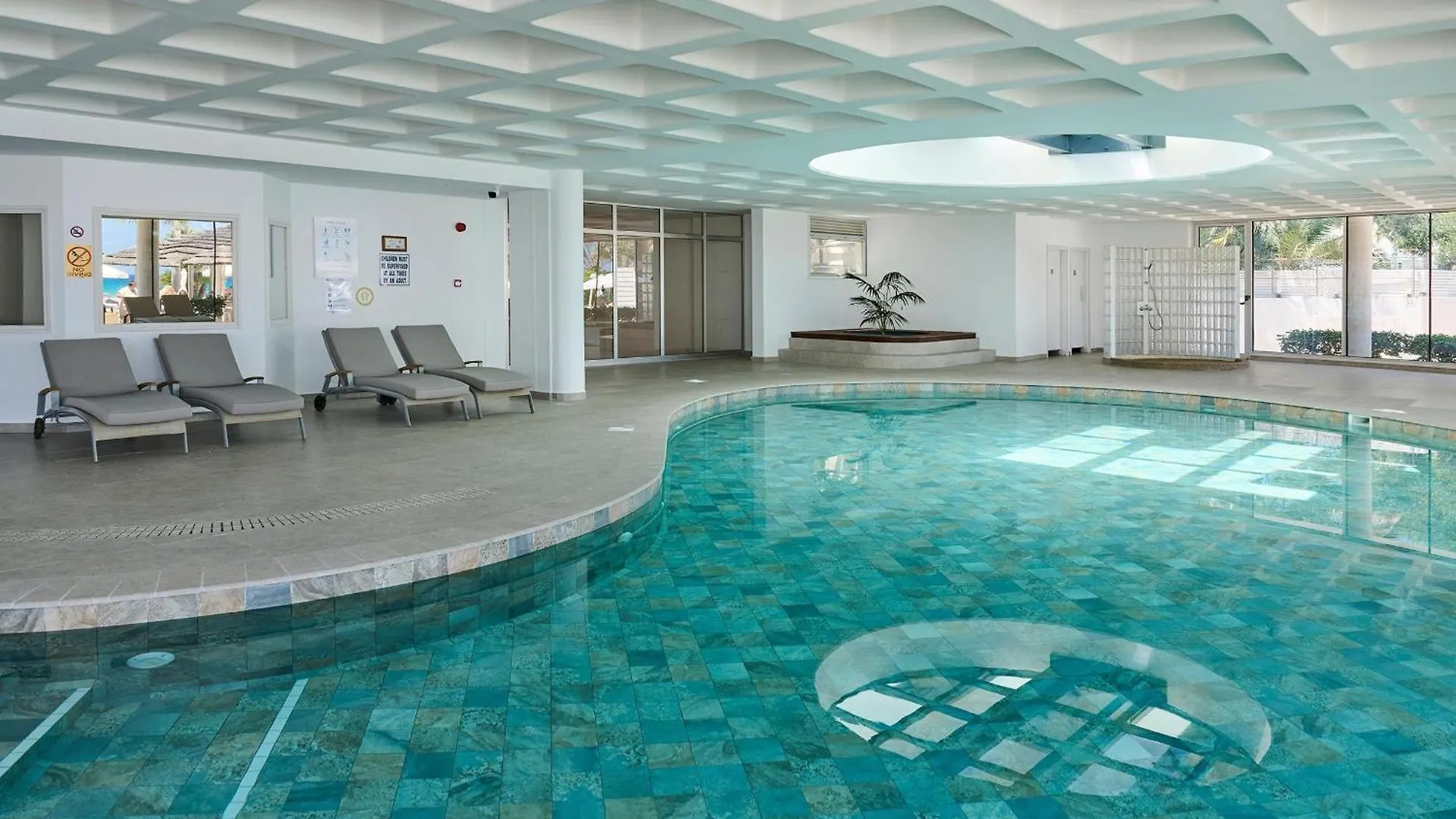 Sunrise Beach Hotel Protaras 5*,  Cipro