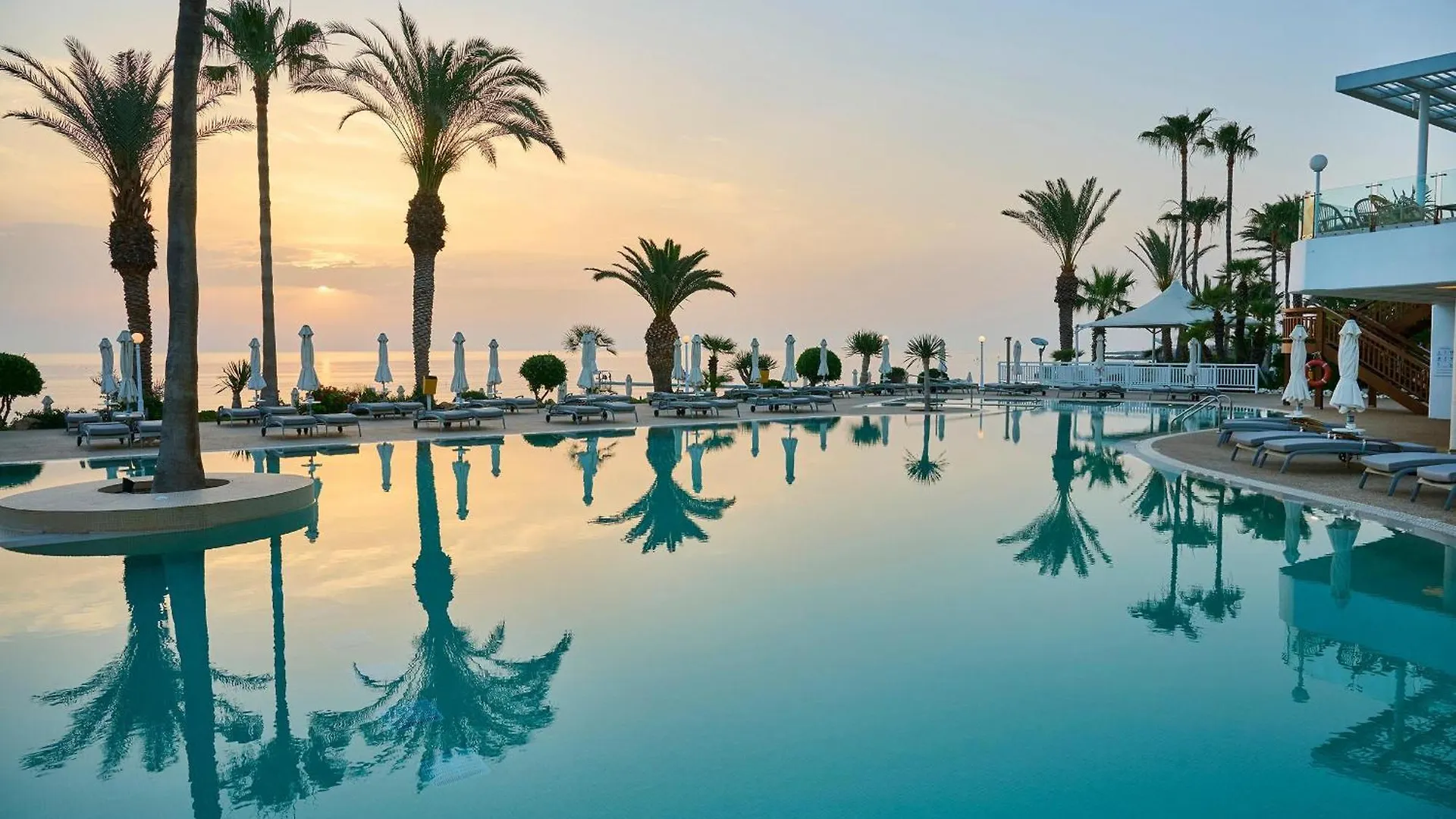 Sunrise Beach Hotel Protaras